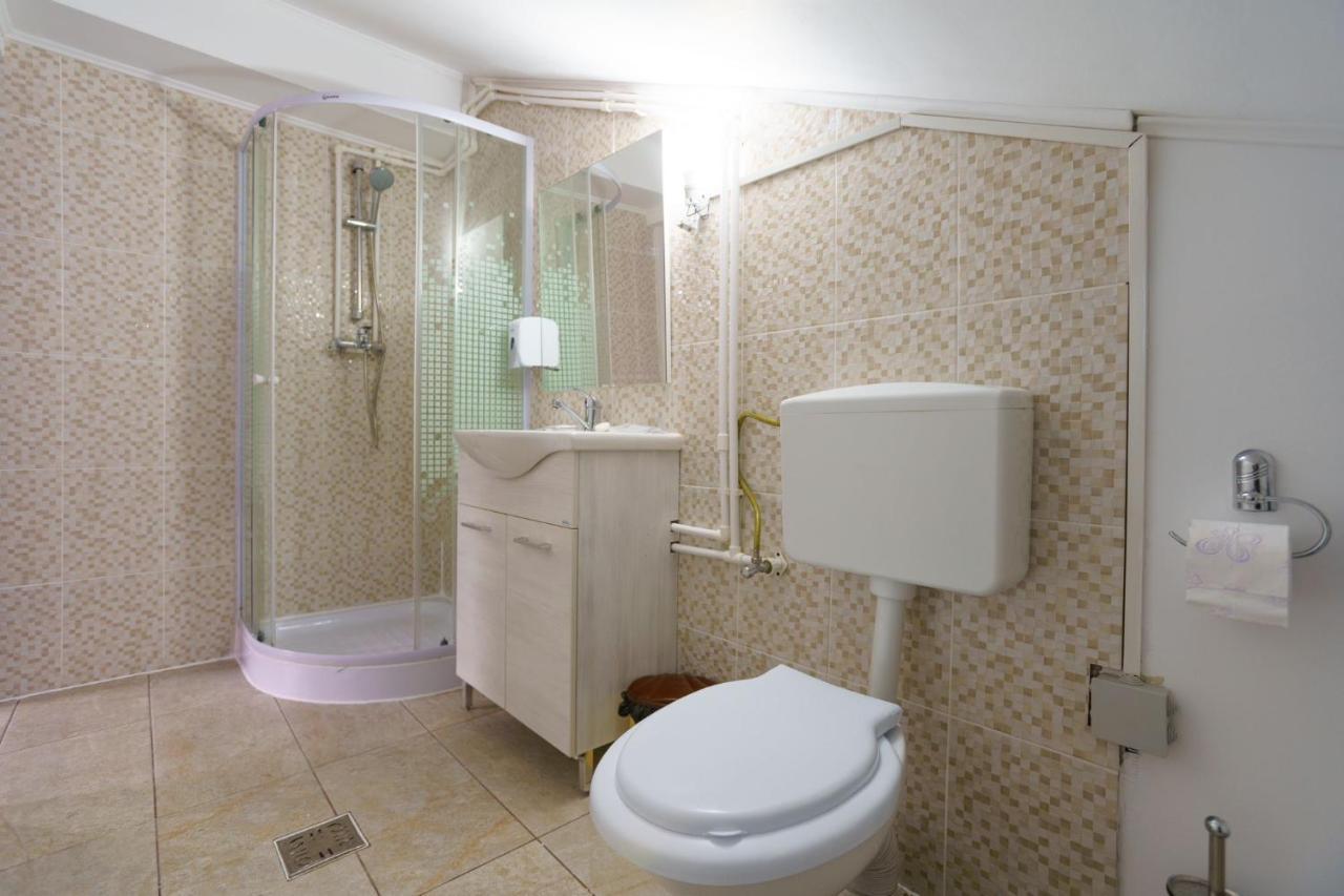 La Mama Siriu Hotel Lunca Jaristei ภายนอก รูปภาพ
